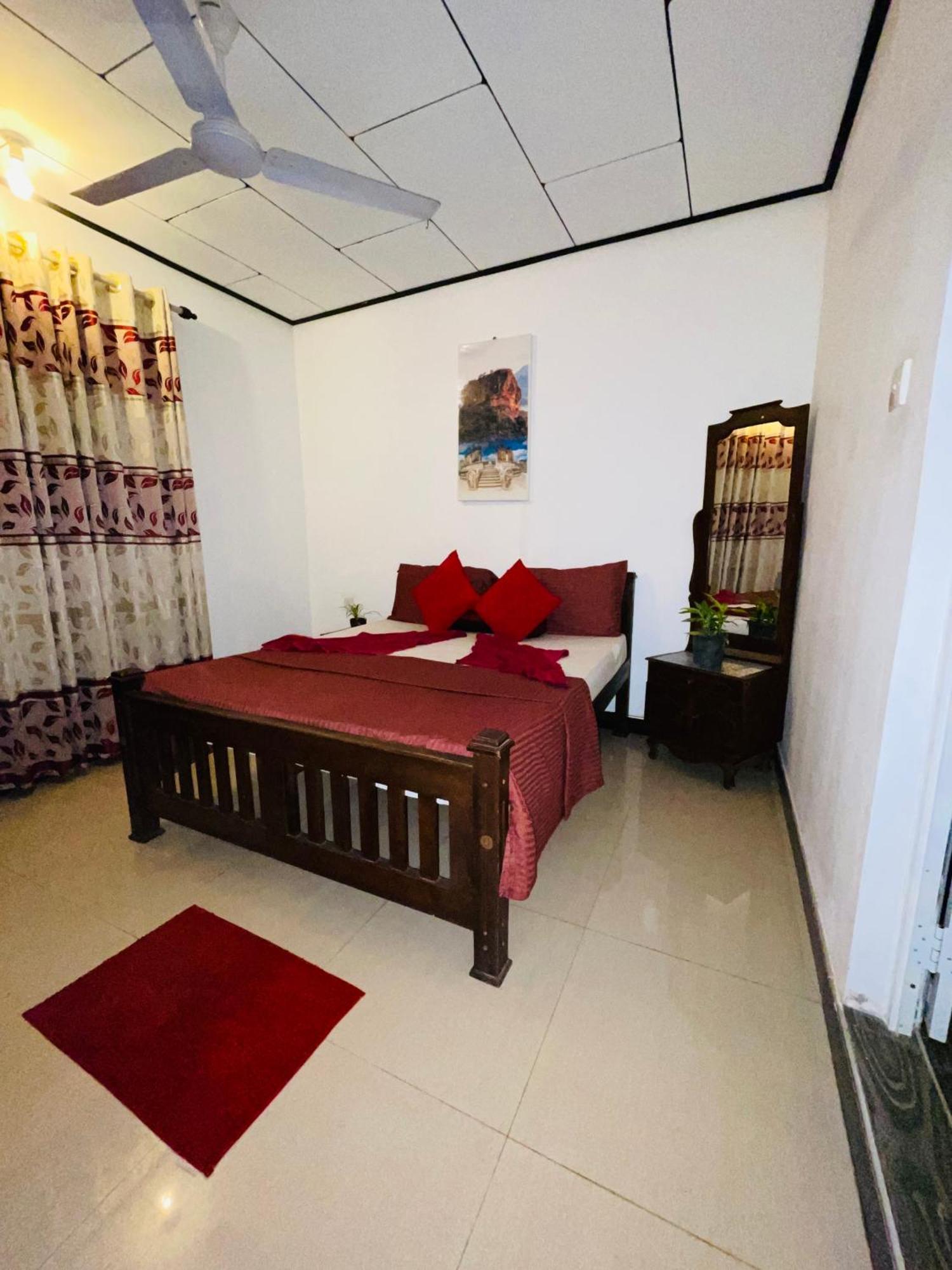 Winston Sea Front Villa Negombo Exterior photo