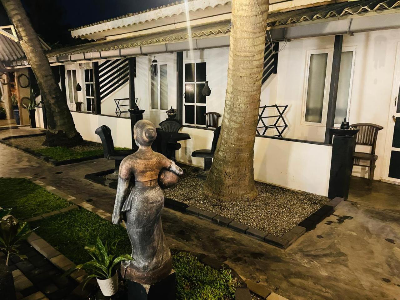 Winston Sea Front Villa Negombo Exterior photo
