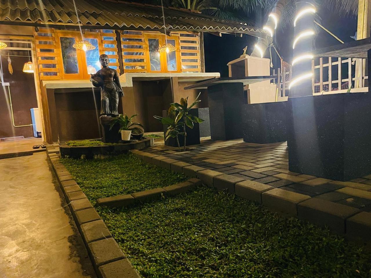 Winston Sea Front Villa Negombo Exterior photo